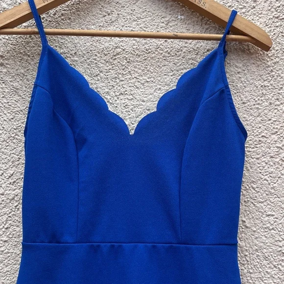 Socialite royal blue bodycon cocktail dress scalloped neckline - Picture 1 of 6